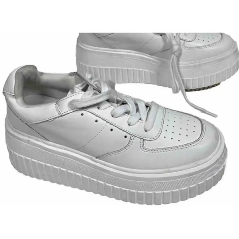 Madden Girl Women's Platform White Sneakers Perforated Toe Size 6.5 New